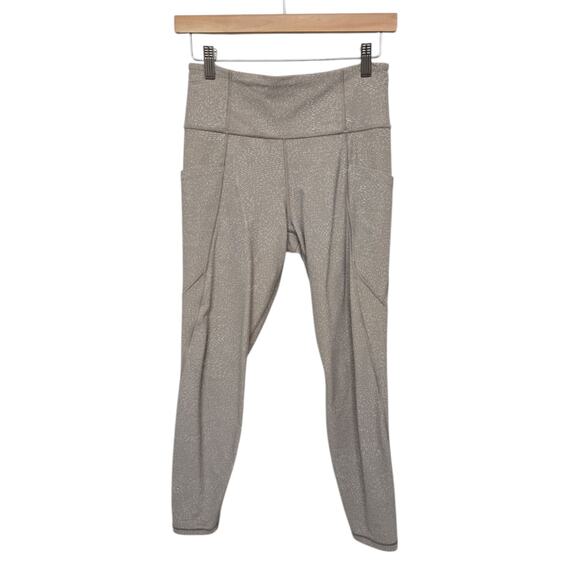 Athleta Salutation Stash Pocket Leggings Beige Women’s Size Small Tight Athletic - Picture 1 of 9